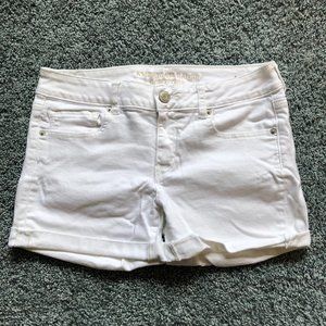 American Eagle white shorts